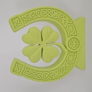 Celtic Lucky Horseshoe with Four-Leaf Clover - 3D Print